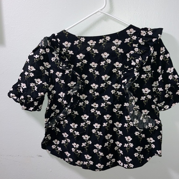A Excellent condition top for spring! - Picture 4 of 4